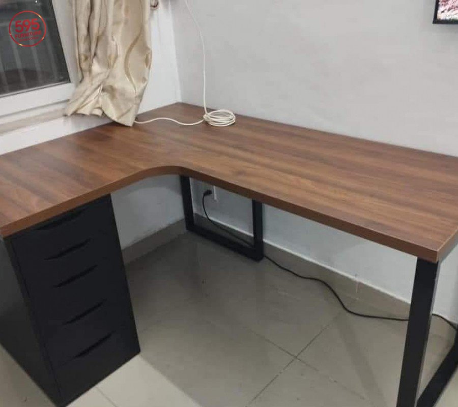 BÀN IKEA GÓC L MỘT HỘC TỦ 